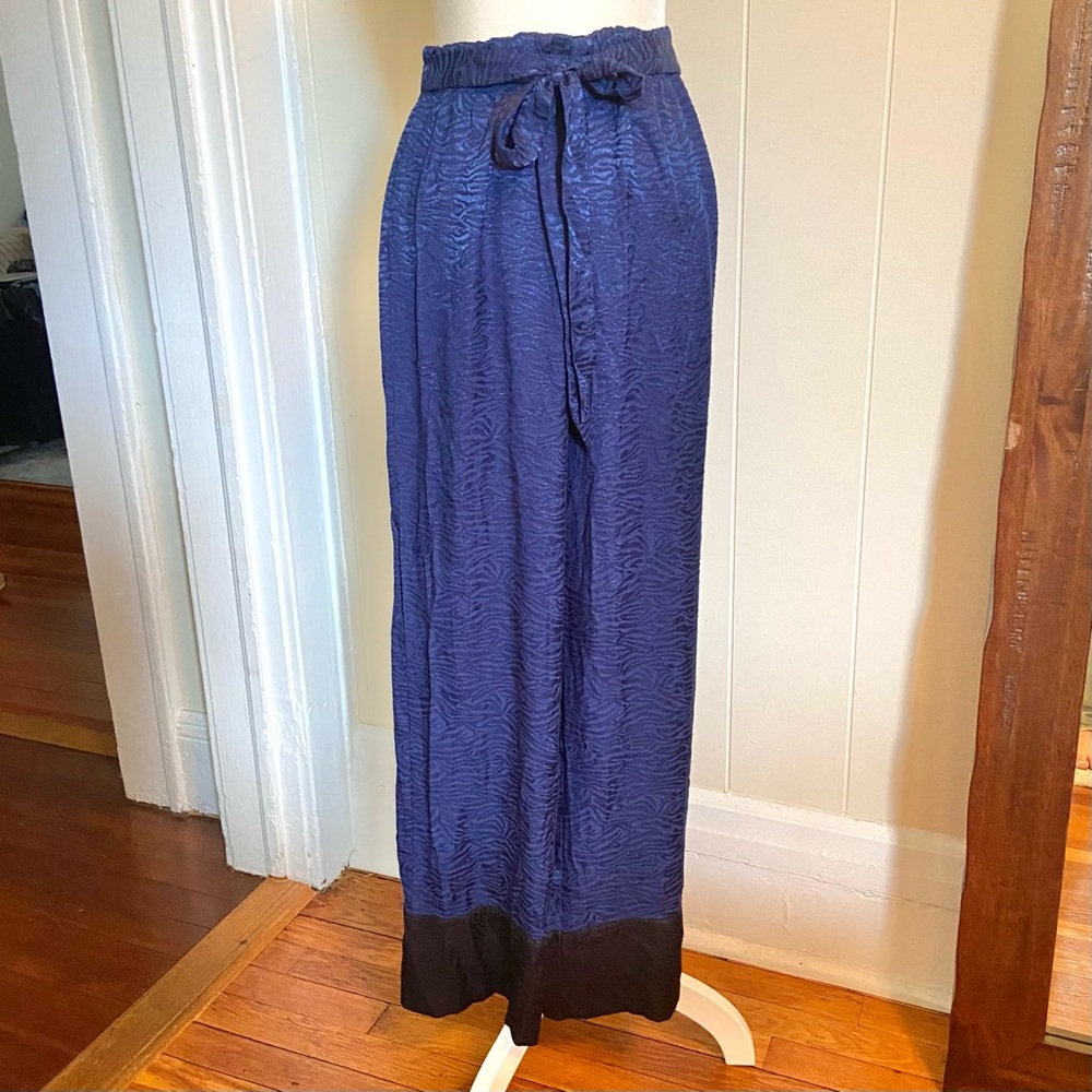 Victoria’s Secret Navy and Black Zebra Satin Pajama Pants | Wide Leg | Size Sm